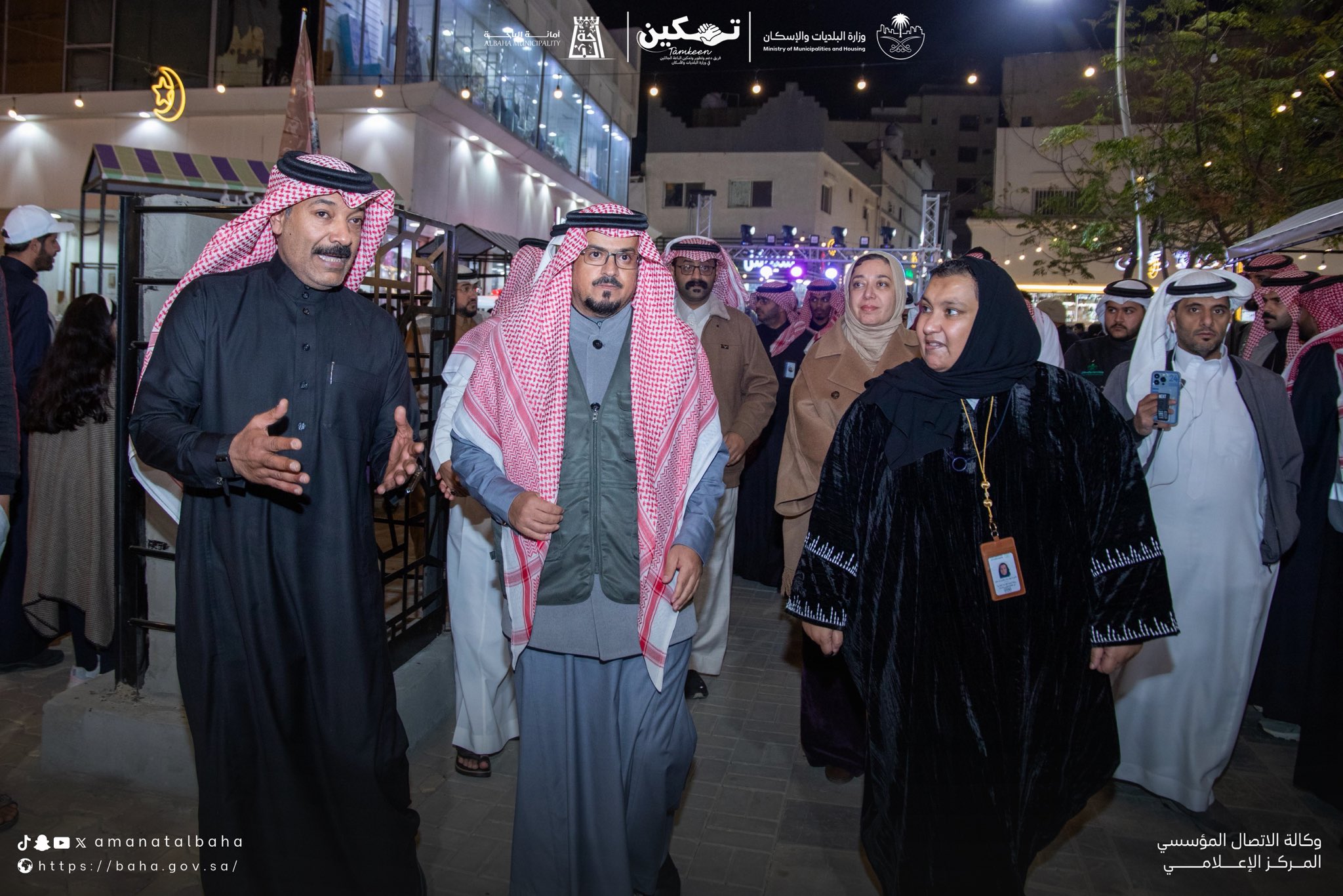 أمين منطقة الباحة وسمو الأميرة نجود بنت هذلول يتفقدان مبادرة “بسطة خير السعودية” لدعم وتمكين الباعة الجائلين